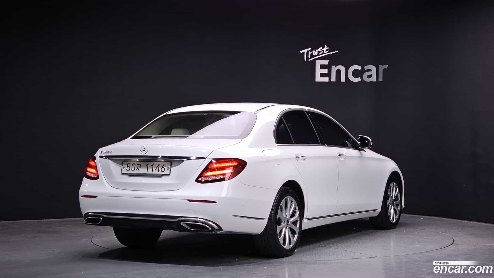 E-Class Mercedes-Benz 2017.7-OUTER-002