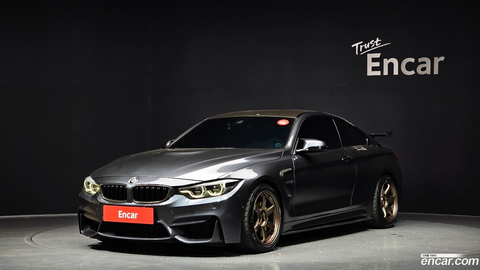 Main__Slider__Photo:M4 BMW 2015.10-0