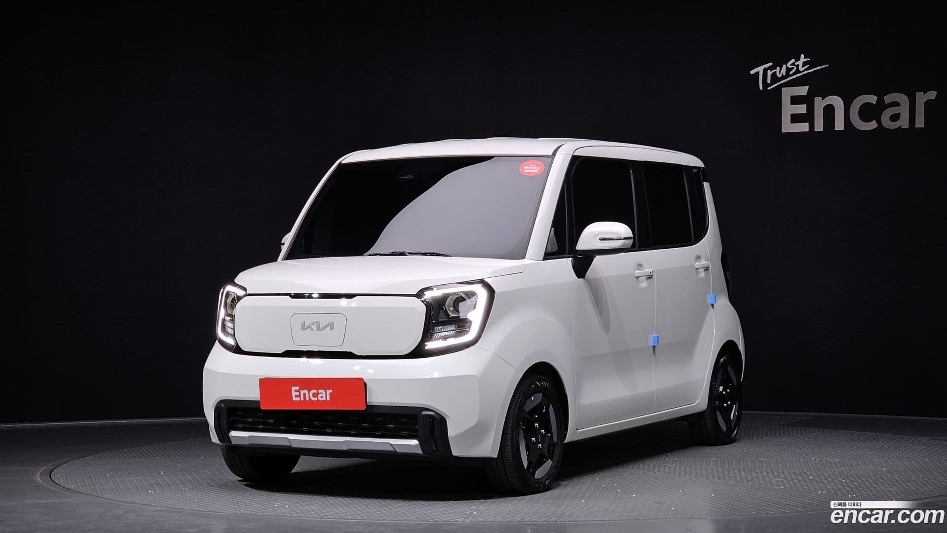 Main__Slider__Photo:RAY Kia 2024.8-0