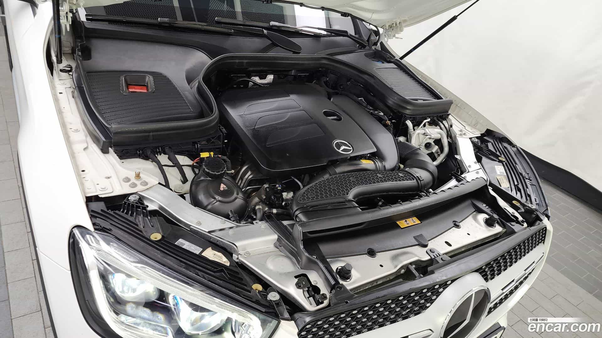 GLC-Class Mercedes-Benz 2023.1-INNER-006