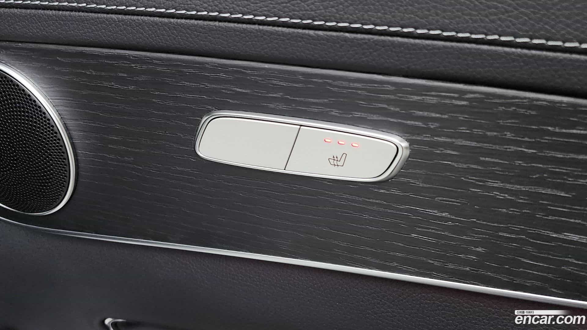 GLC-Class Mercedes-Benz 2023.1-OPTION-023