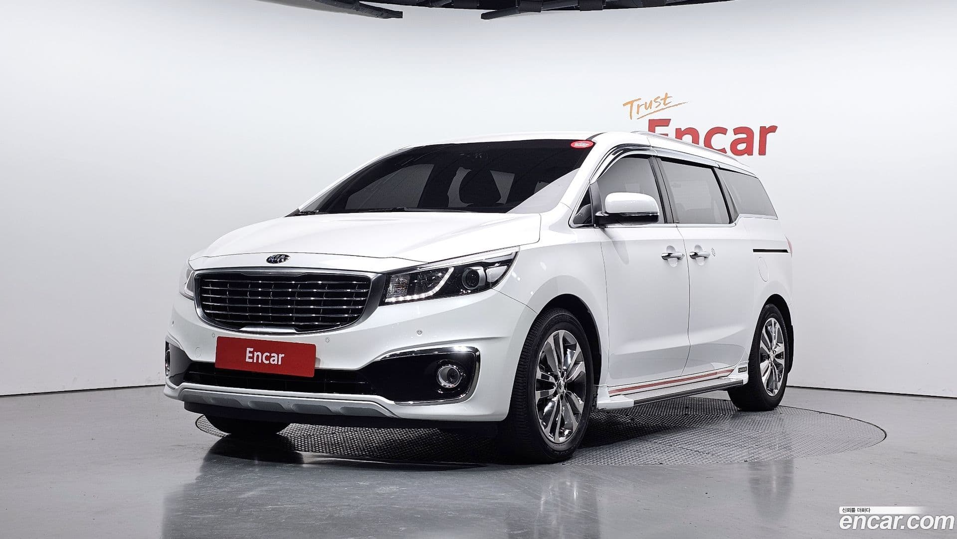 Main__Slider__Photo:Canival Kia 2015.7-0