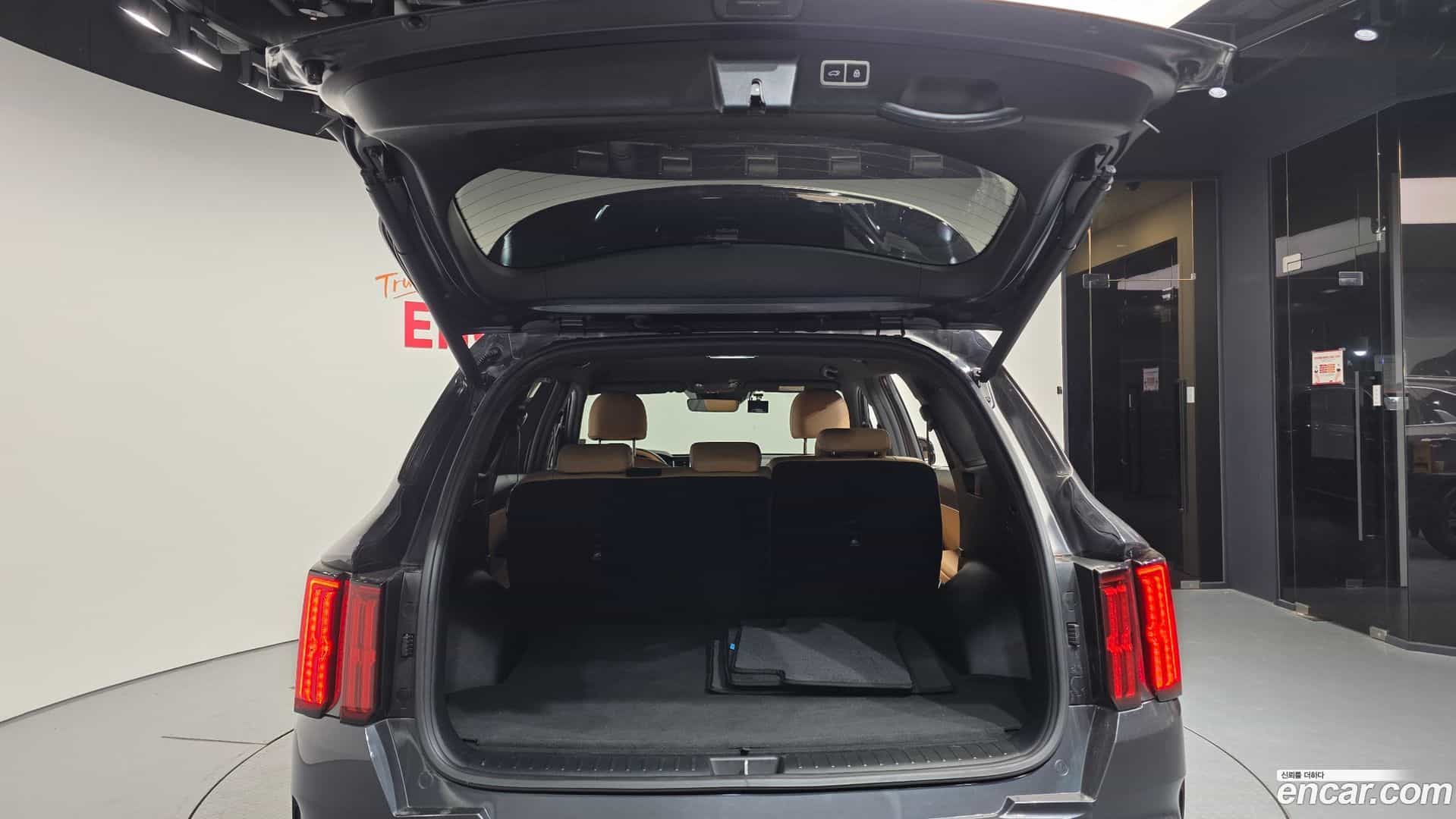 Sorento Kia 2023.5-OPTION-024