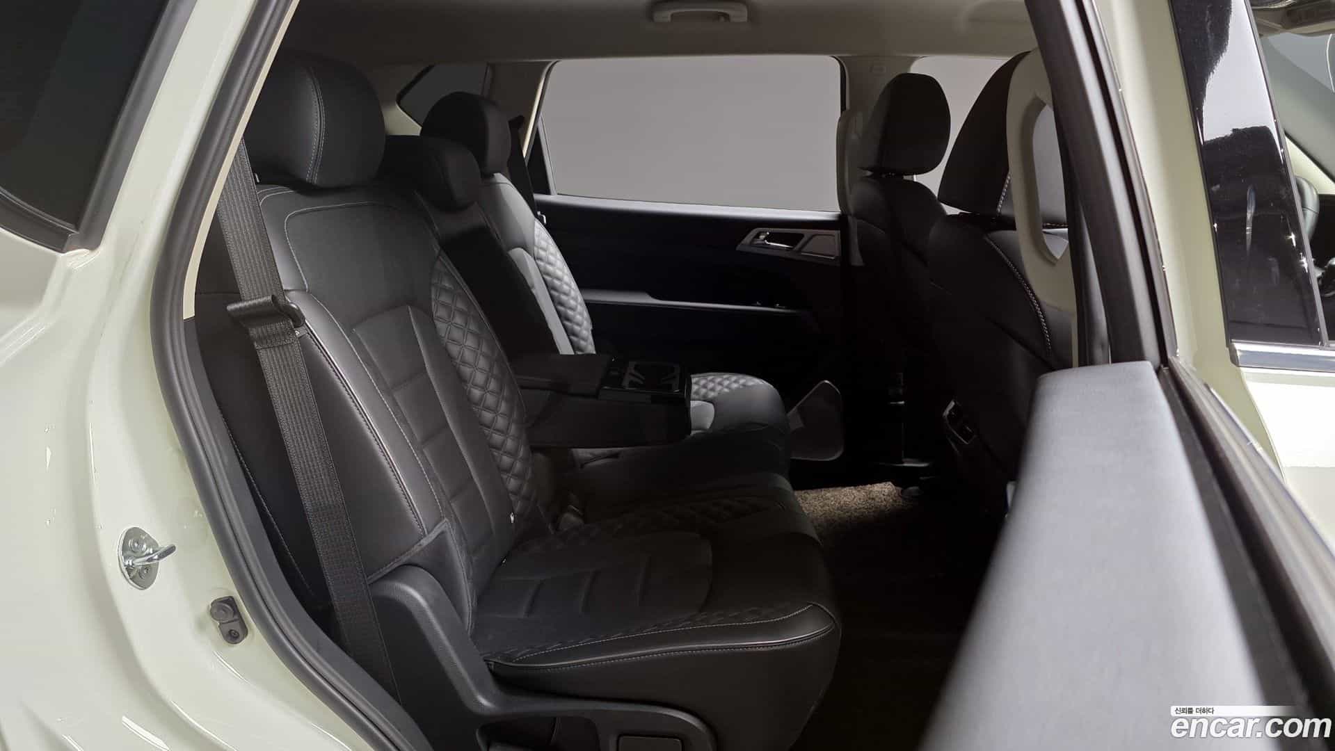 Rexton KG Mobility 2023.2-OPTION-016