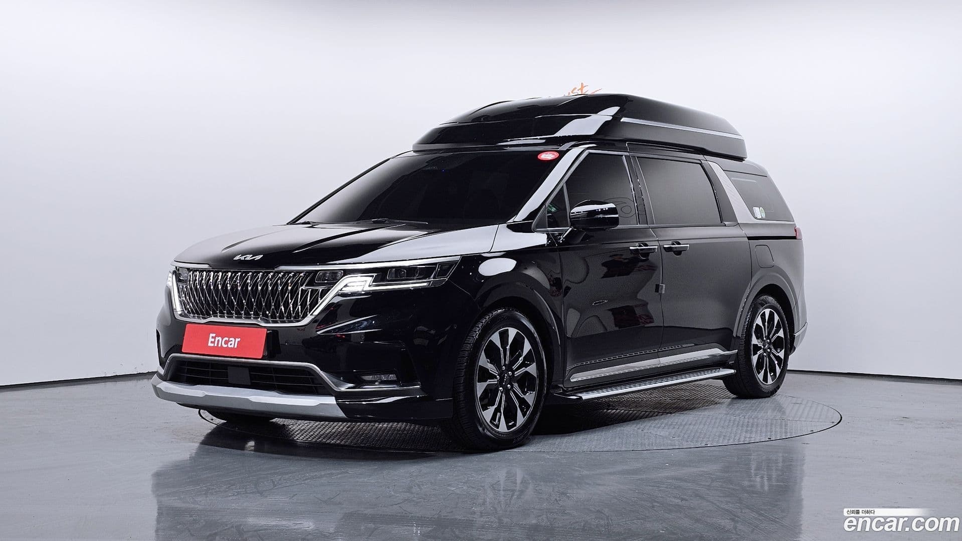 Main__Slider__Photo:Canival Kia 2022.9-0
