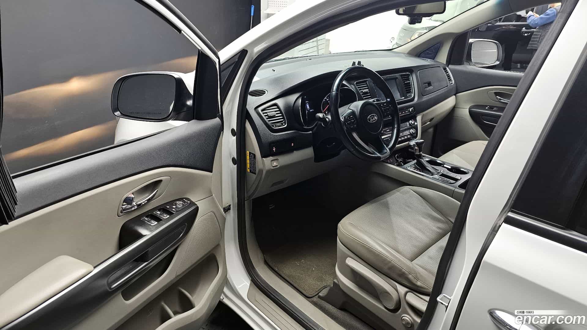 Canival Kia 2018.9-INNER-010