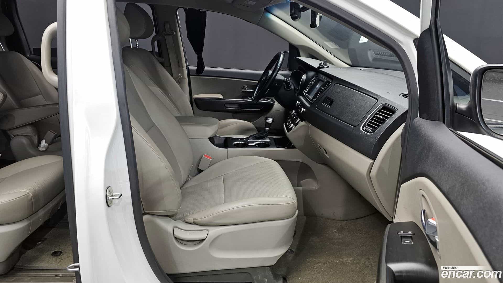 Canival Kia 2018.9-OPTION-015