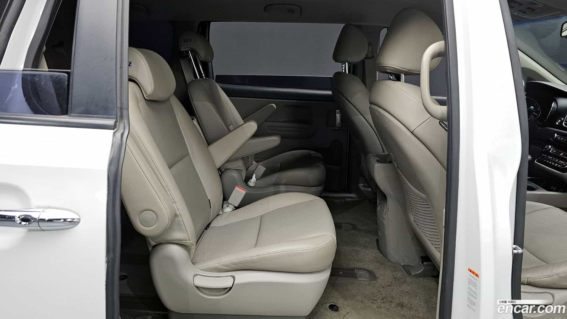 Canival Kia 2018.9-OPTION-016