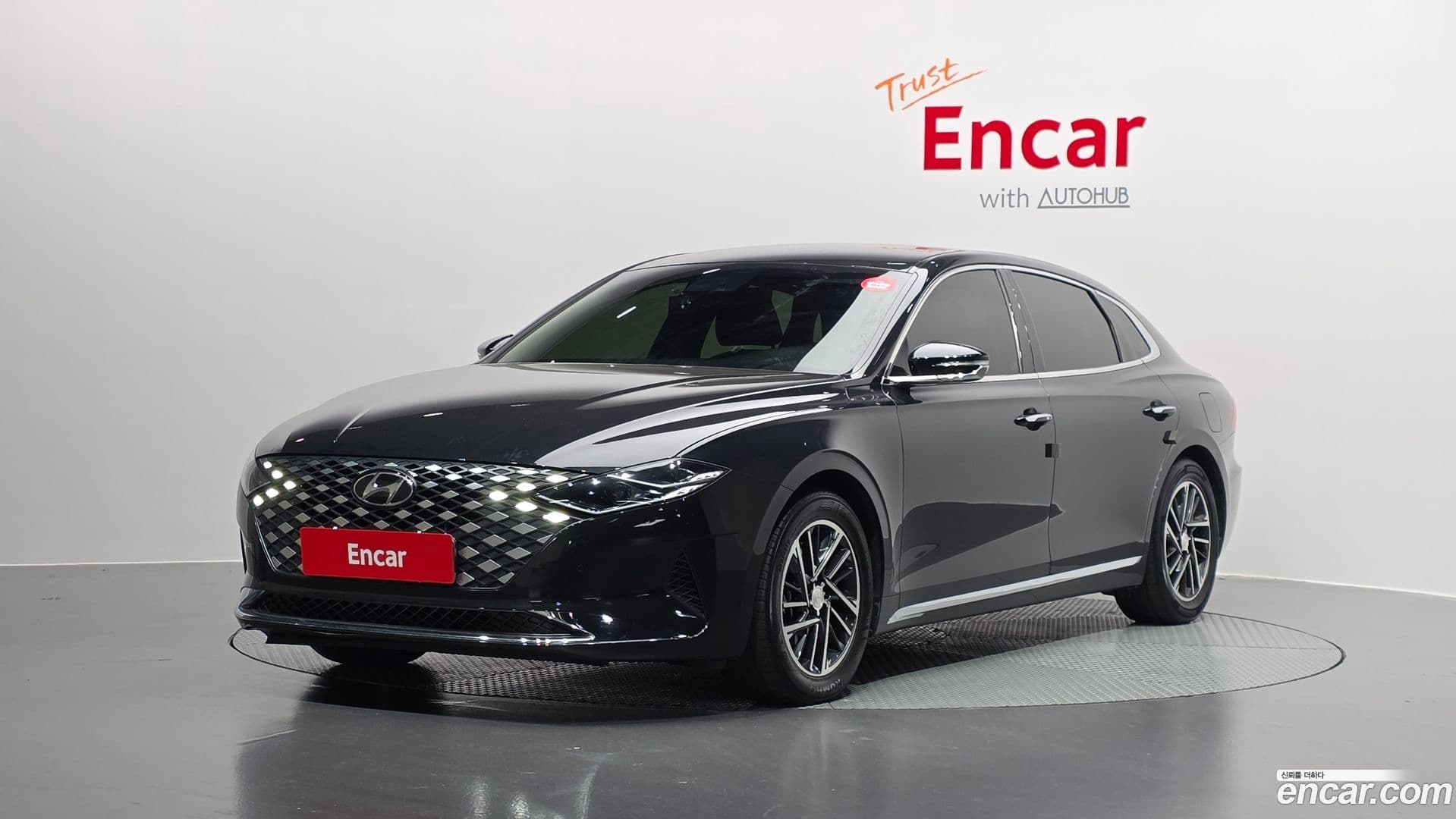 Main__Slider__Photo:Grandeur Hyundai 2020.2-0