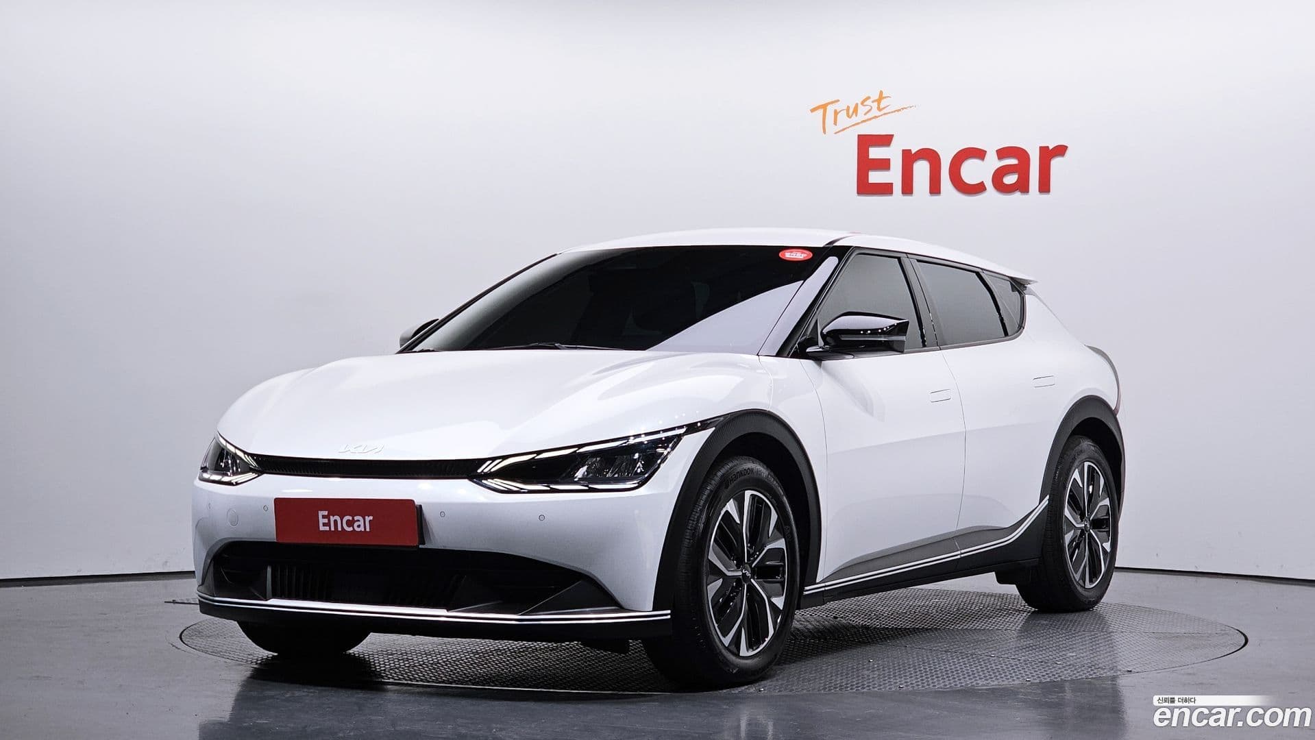 Main__Slider__Photo:EV6 Kia 2023.3-0