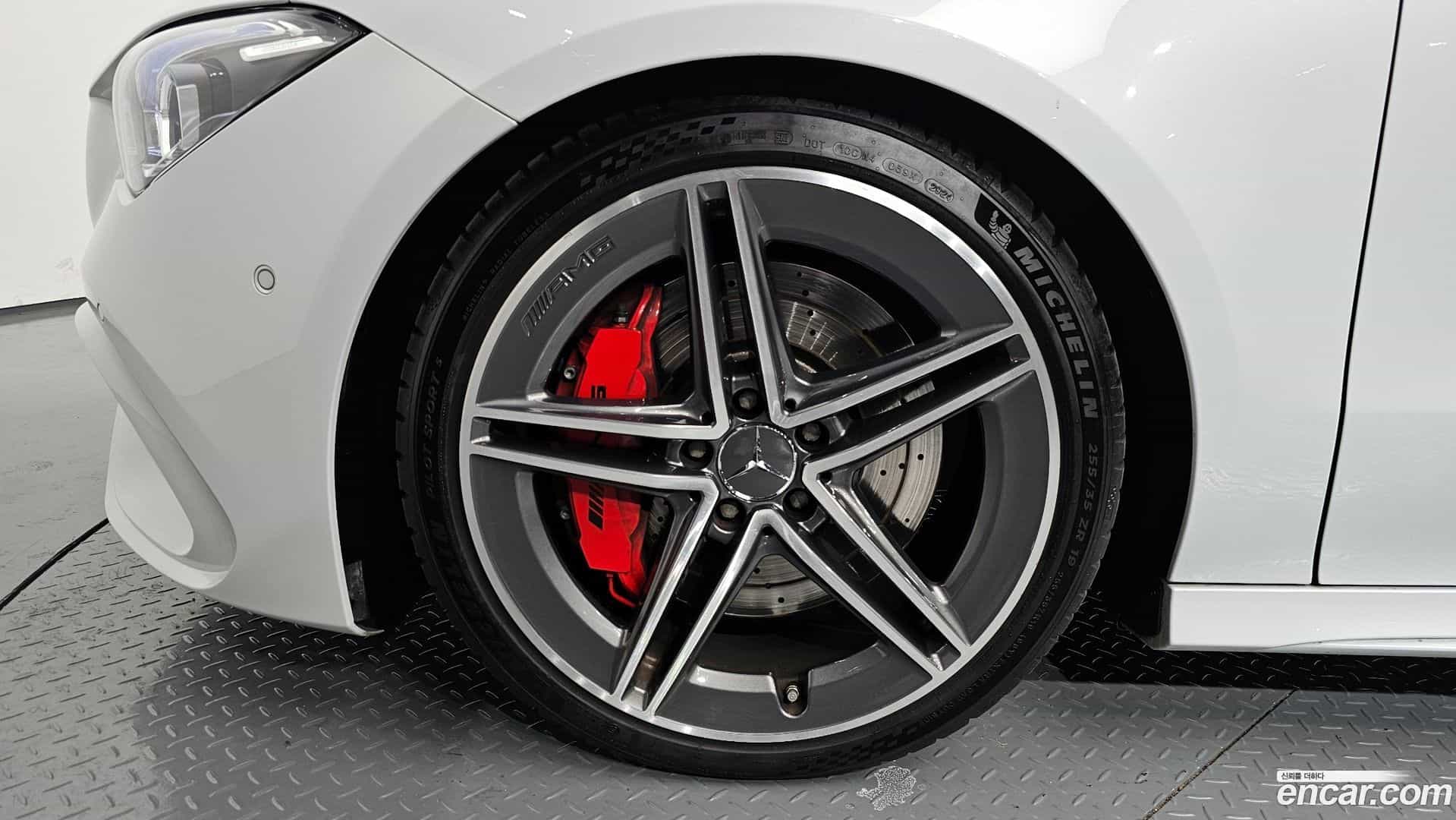 CLA-Class Mercedes-Benz 2021.9-OUTER-005