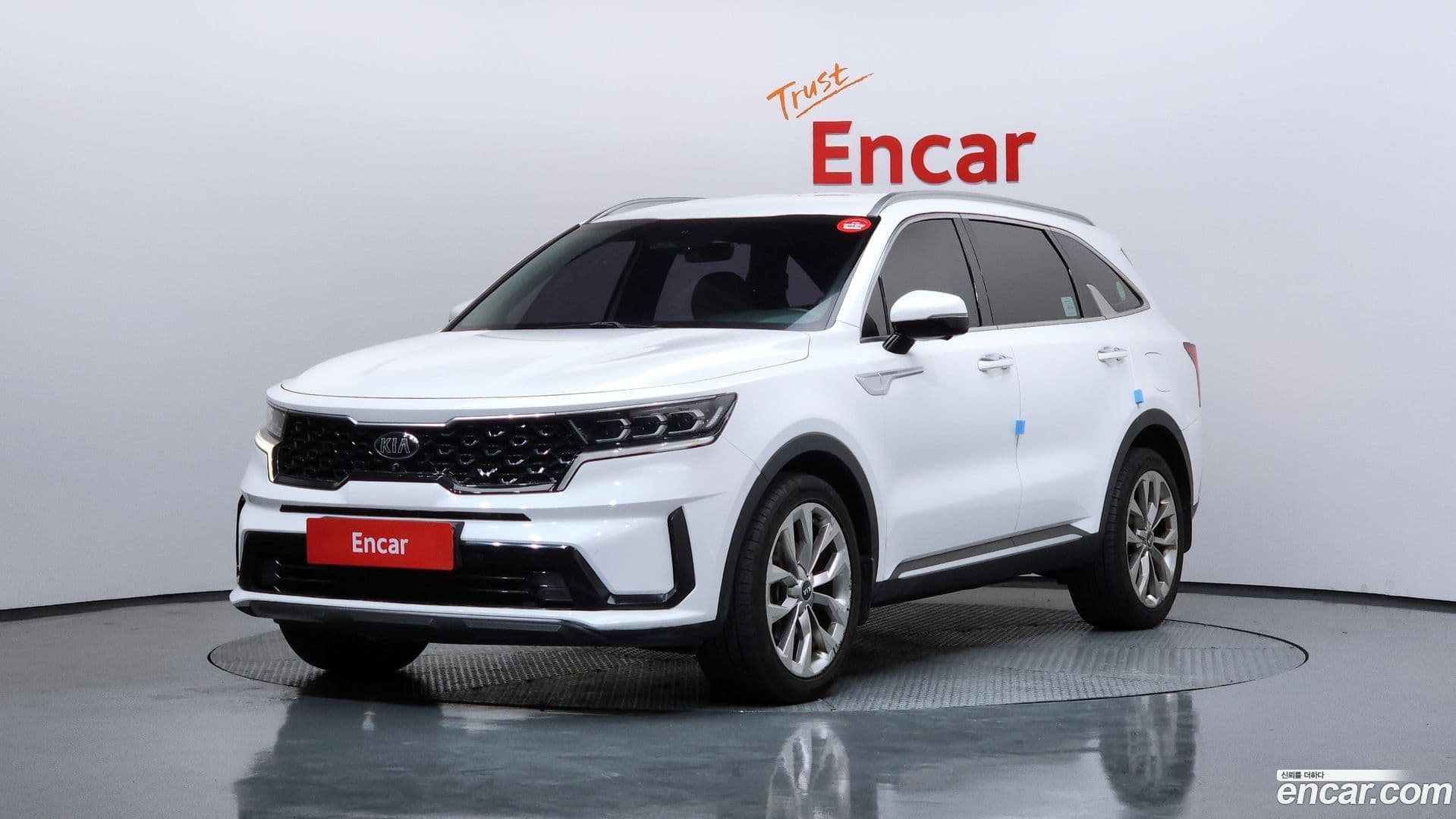 Main__Slider__Photo:Sorento Kia 2020.4-0