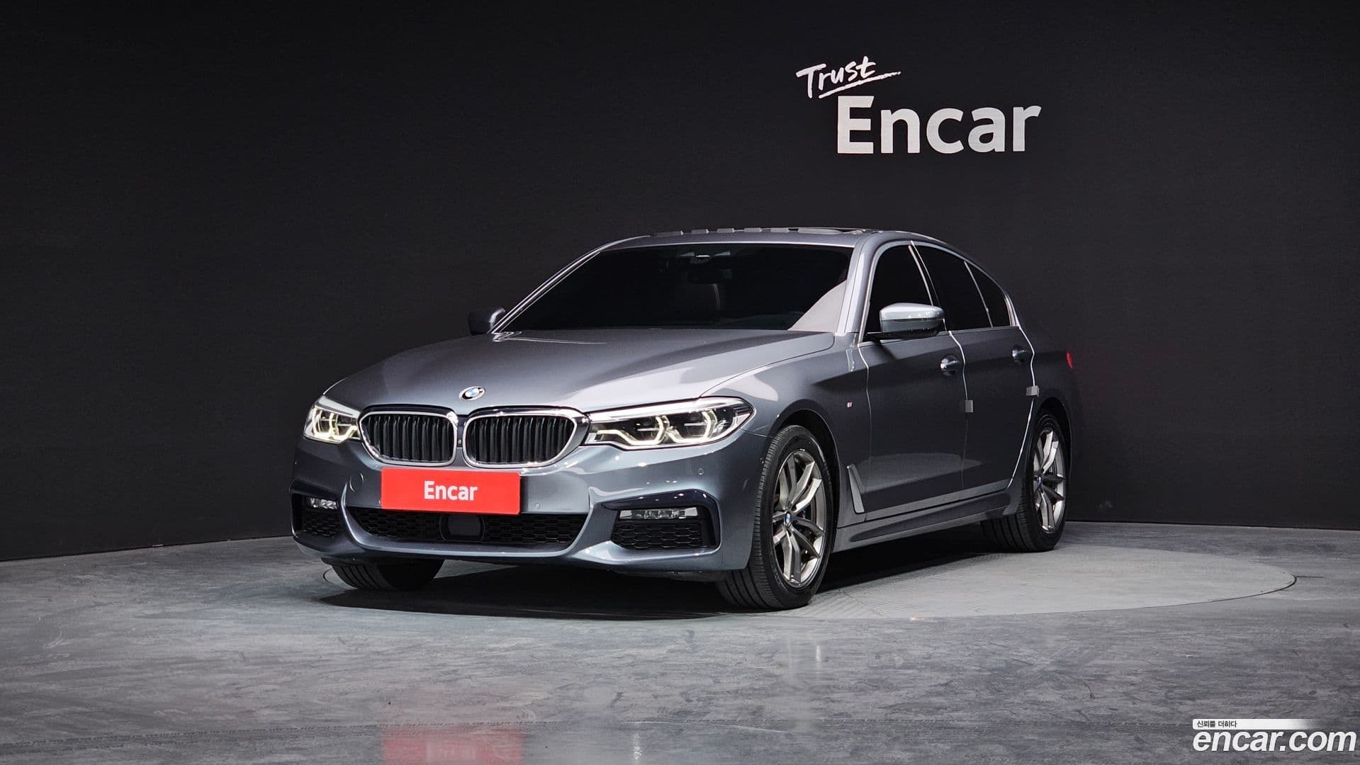 Main__Slider__Photo:5-Series BMW 2018.0-0