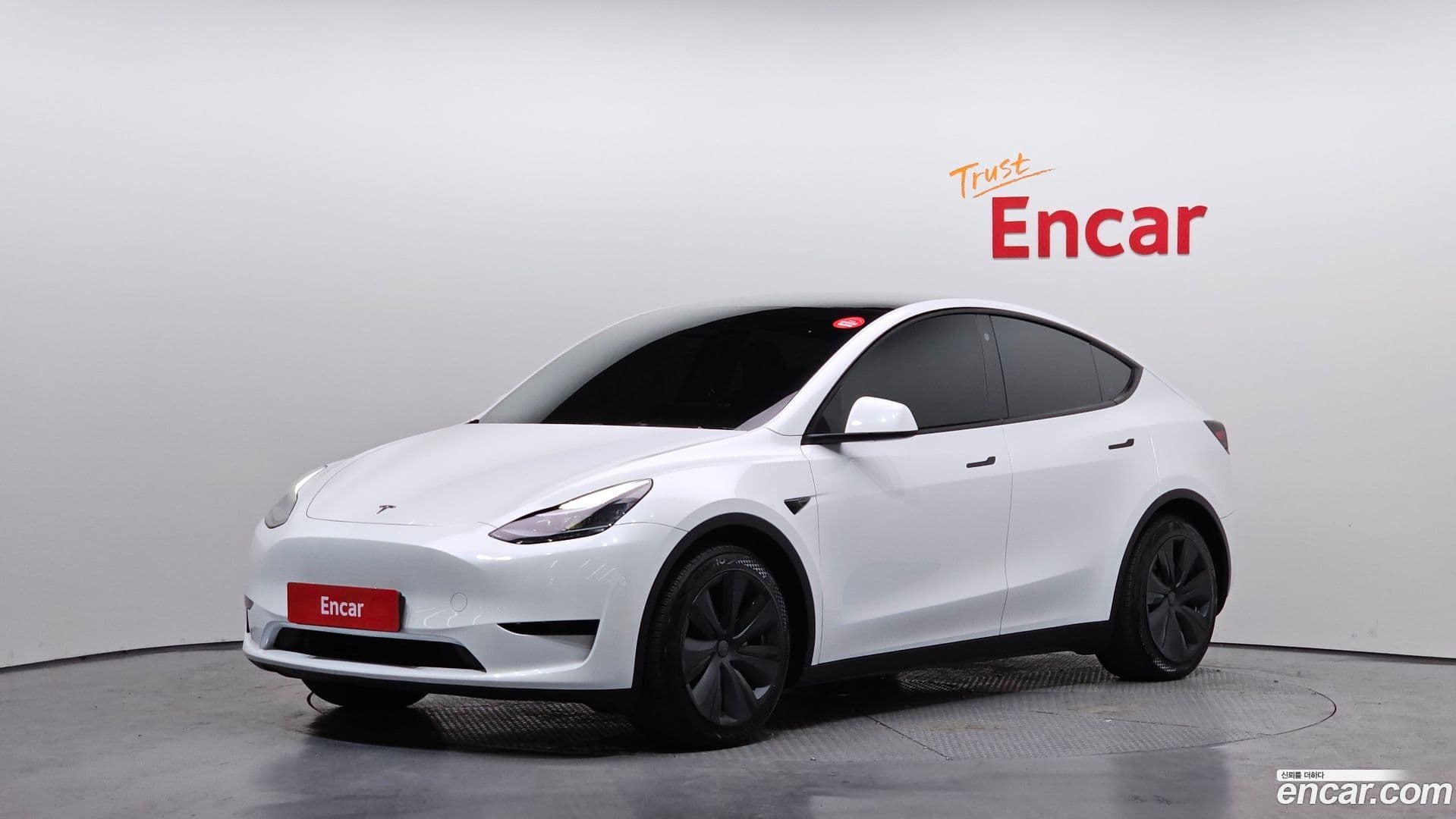 Main__Slider__Photo:Model Y Tesla 2024.2-0