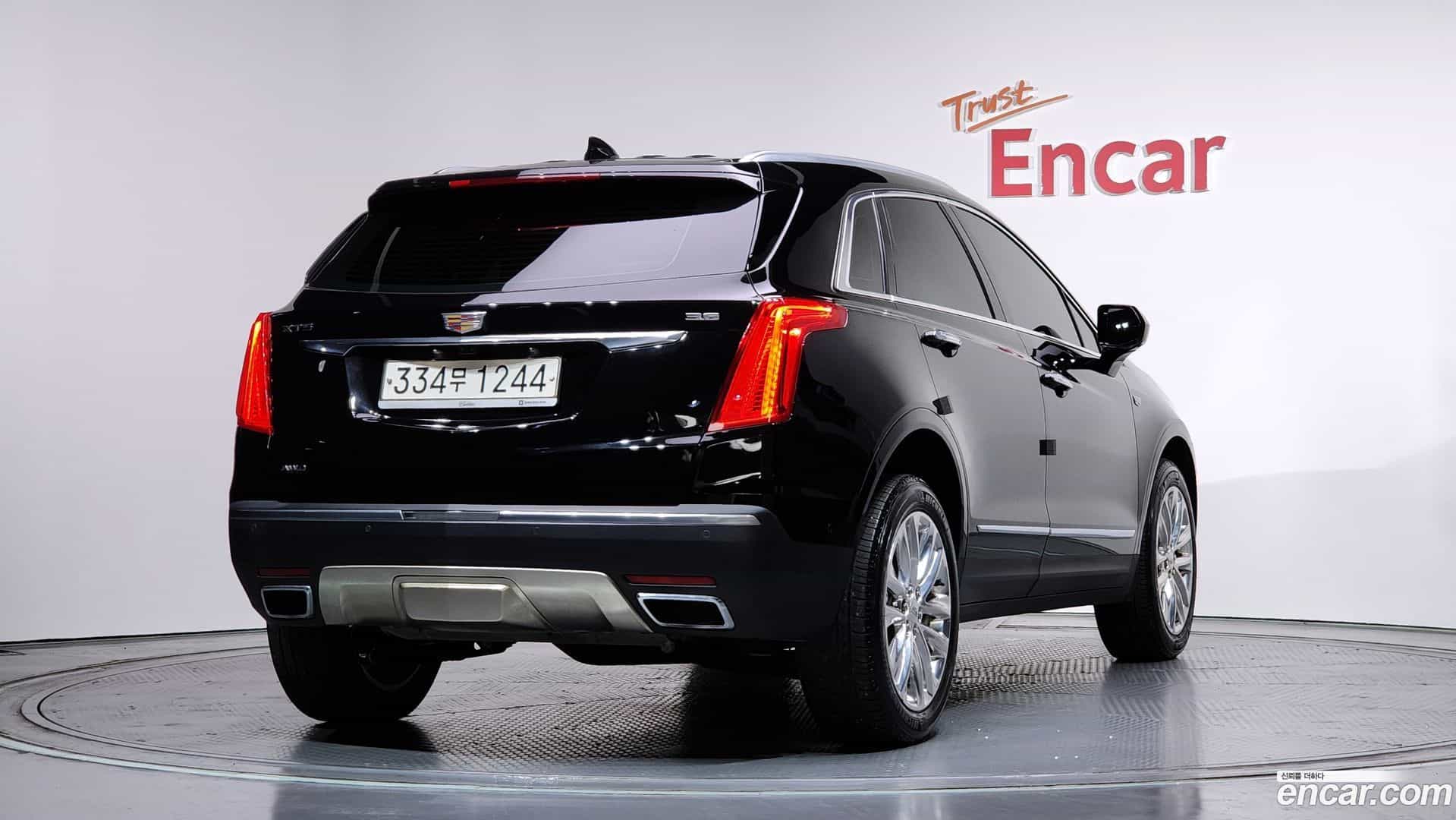 XT5 Cadillac 2017.10-OUTER-002