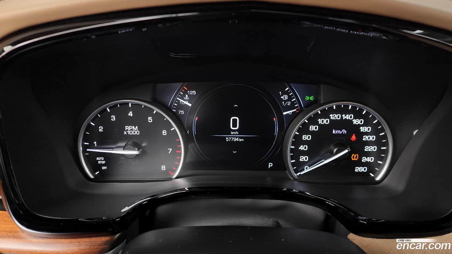 XT5 Cadillac 2017.10-INNER-008