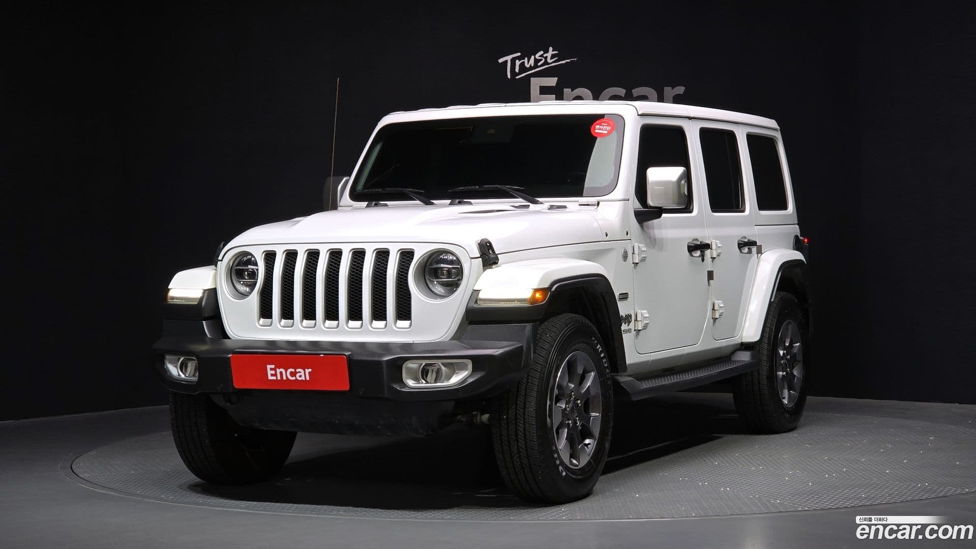 Main__Slider__Photo:Wrangler Jeep 2019.6-0