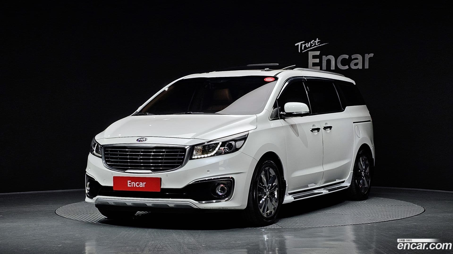 Main__Slider__Photo:Canival Kia 2017.8-0