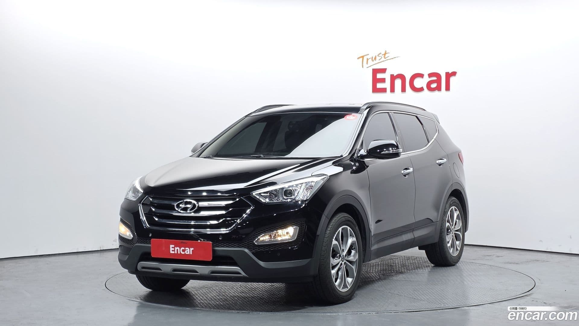 Main__Slider__Photo:Santafe Hyundai 2014.4-0