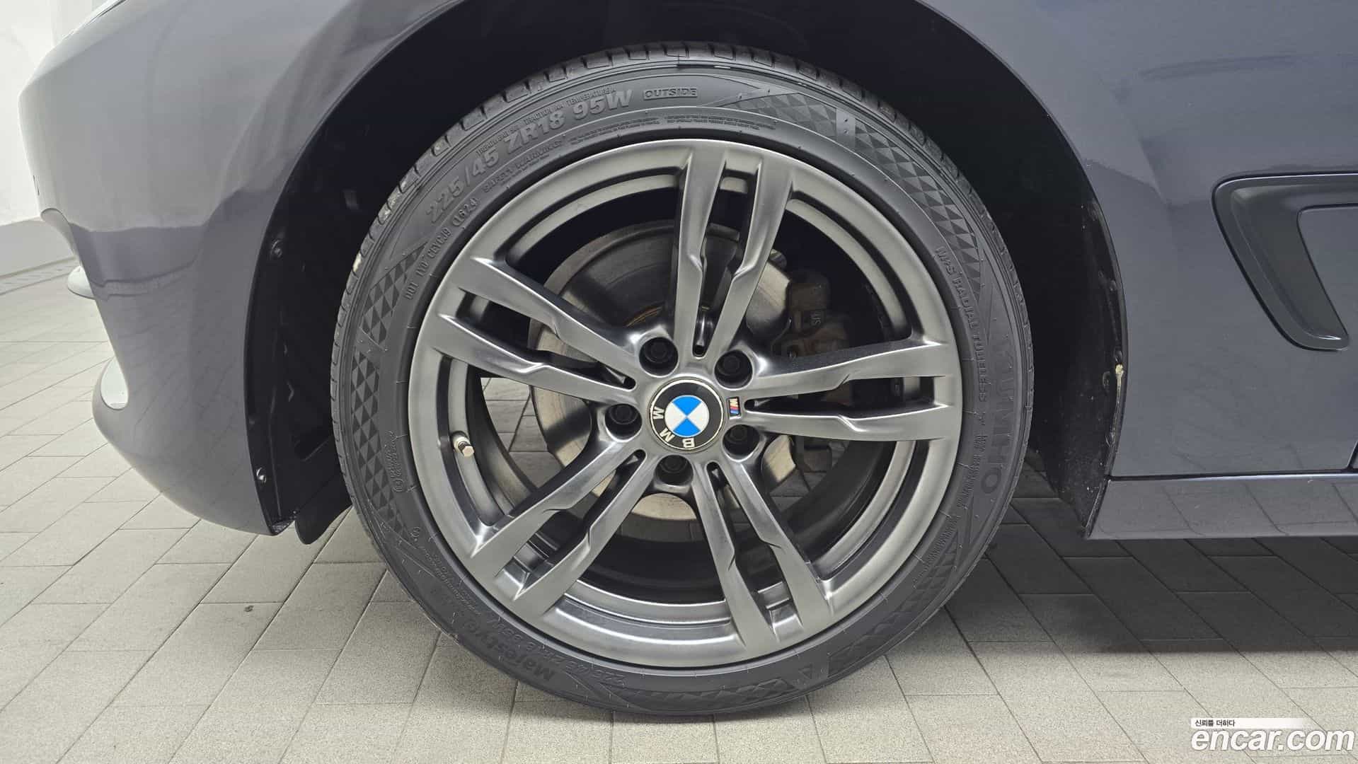Gran Turismo BMW 2018.11-OUTER-005