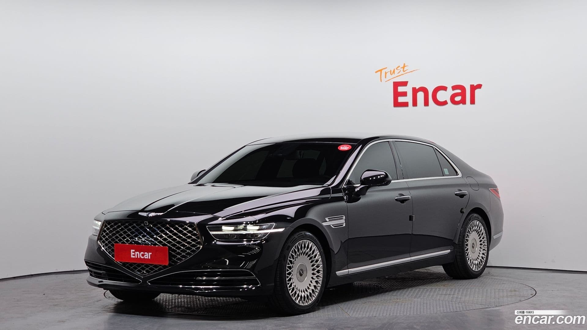 Main__Slider__Photo:G90 Genesis 2019.8-0