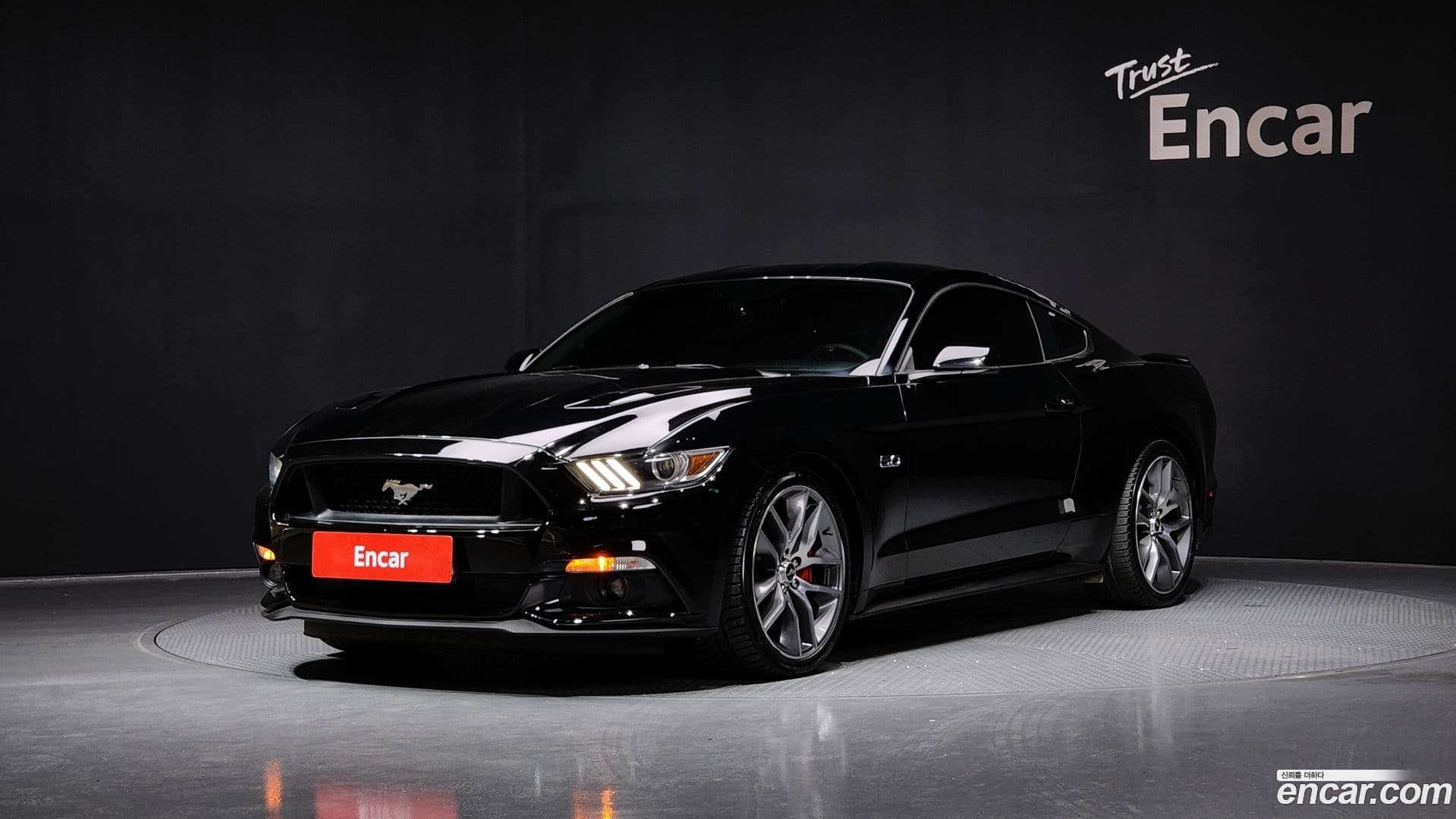 Main__Slider__Photo:Mustang Ford 2015.5-0