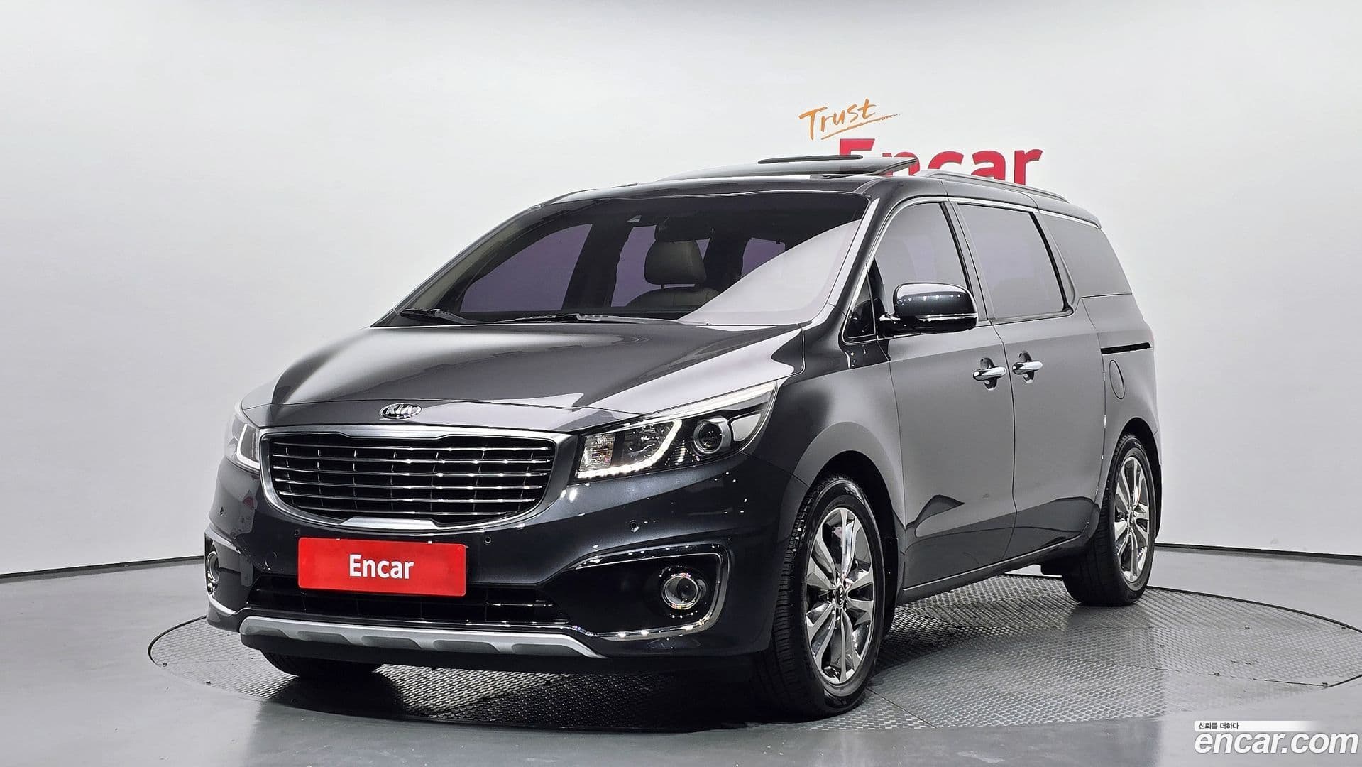 Main__Slider__Photo:Canival Kia 2015.2-0