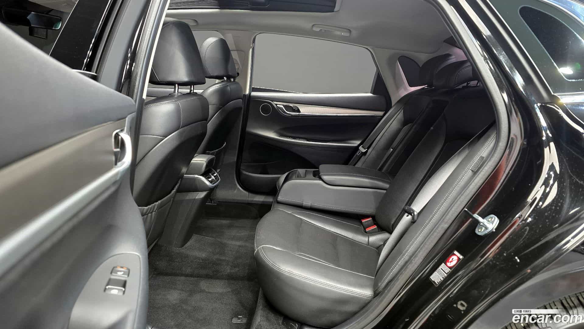 Grandeur Hyundai 2020.2-OPTION-016