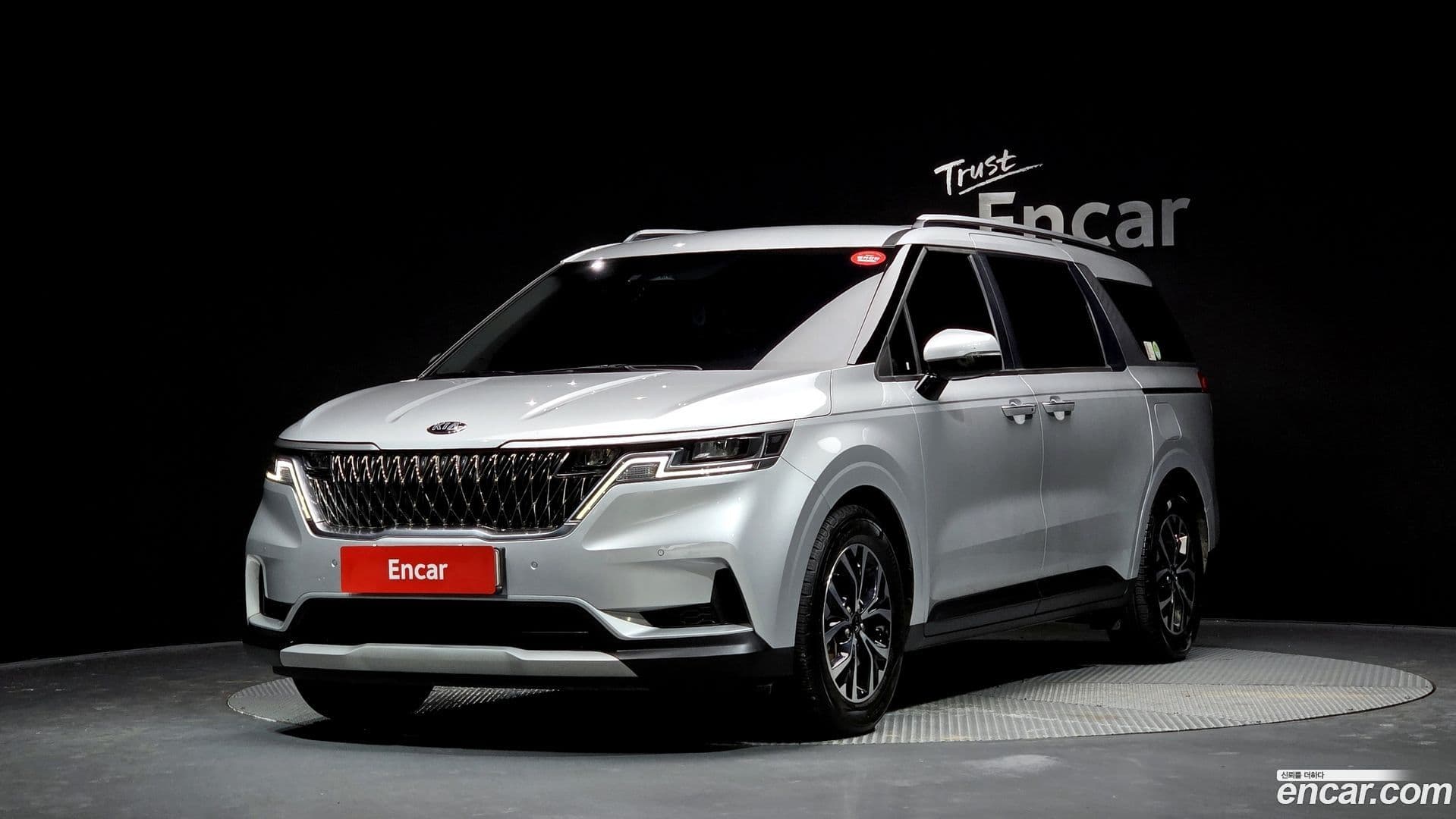 Main__Slider__Photo:Canival Kia 2021.2-0