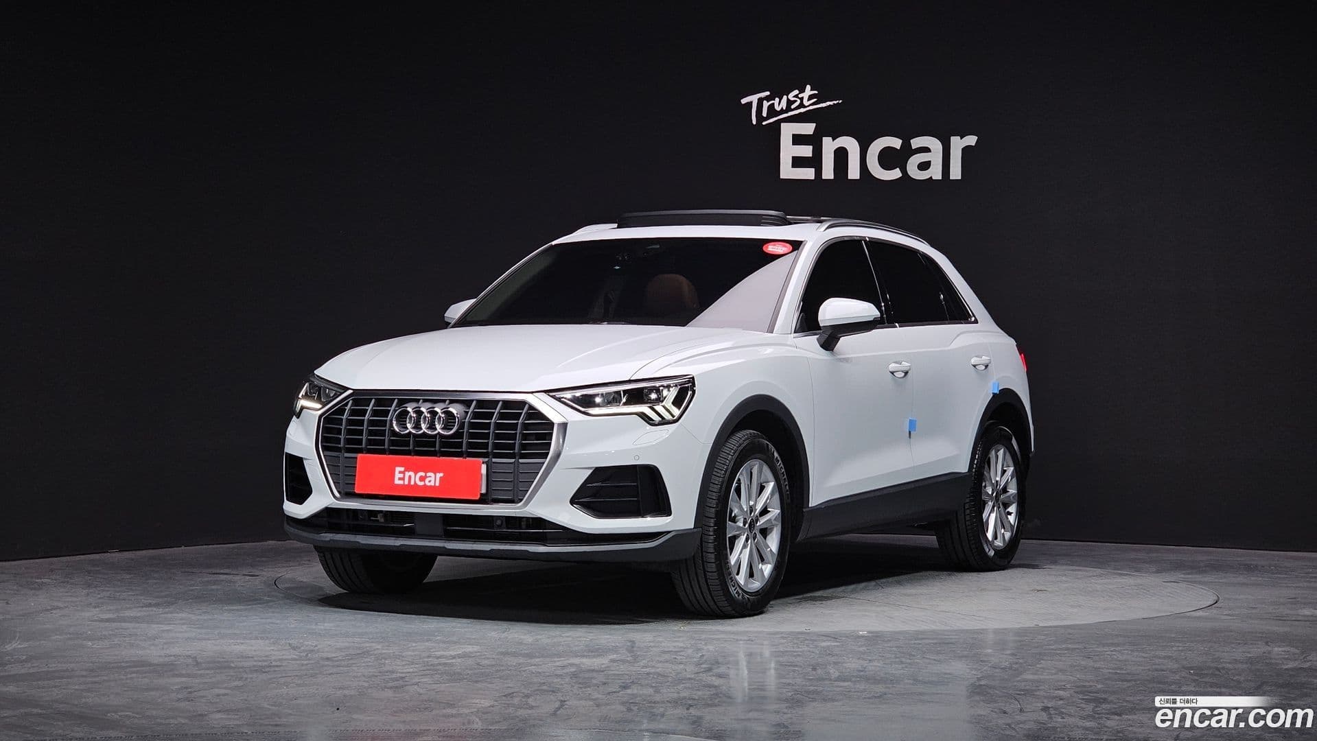 Main__Slider__Photo:Q3 Audi 2023.7-0