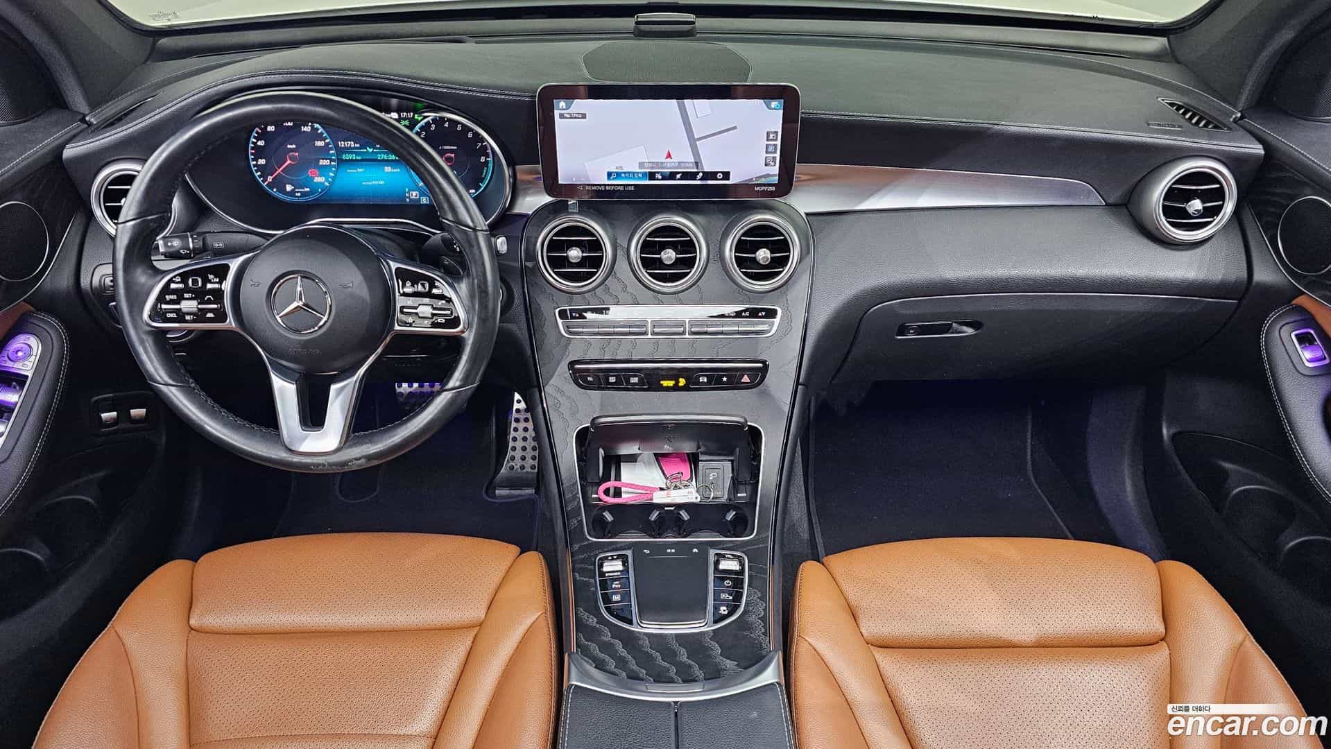 GLC-Class Mercedes-Benz 2022.11-INNER-007