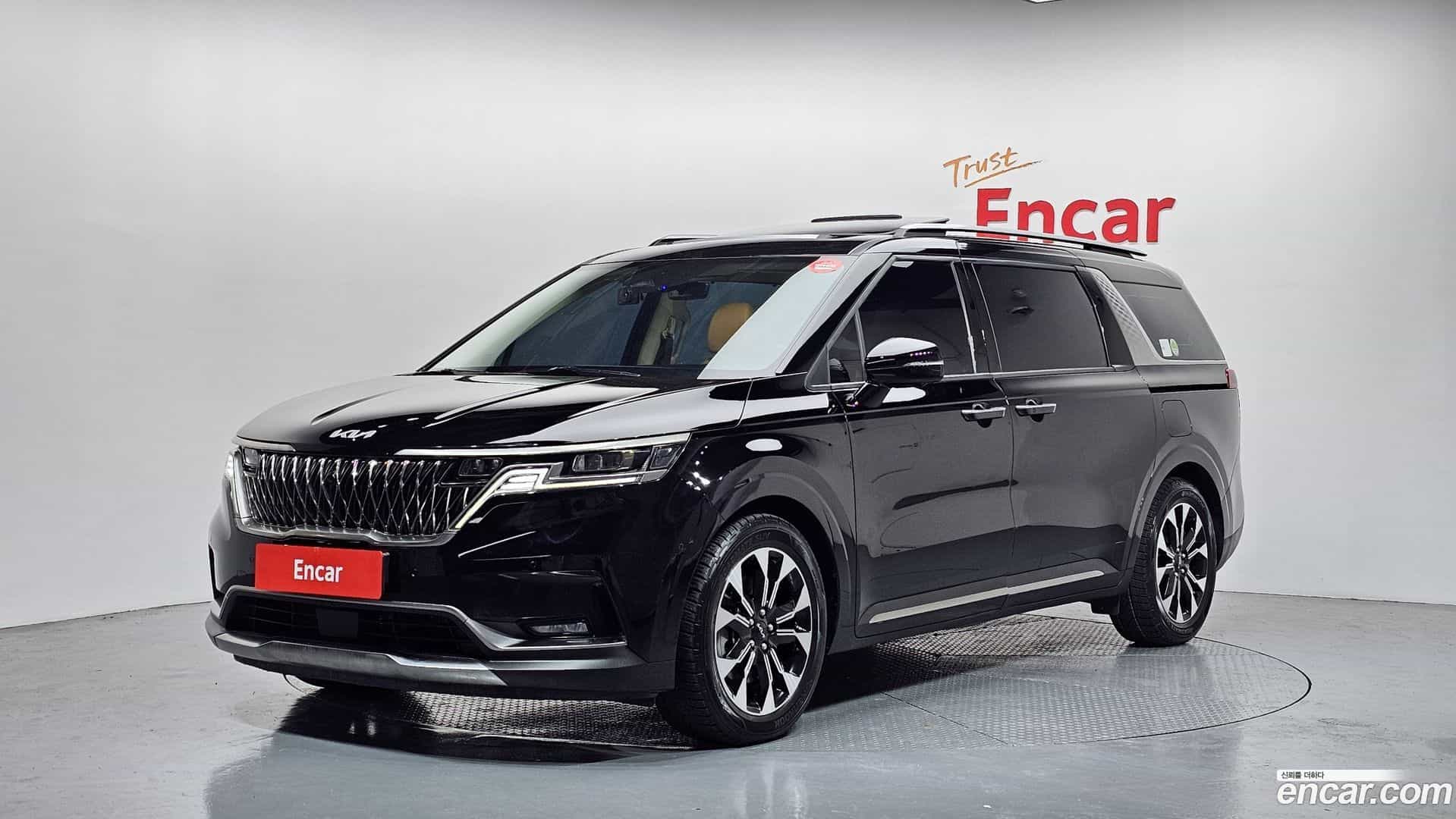 Canival Kia 2022.11-OUTER-001