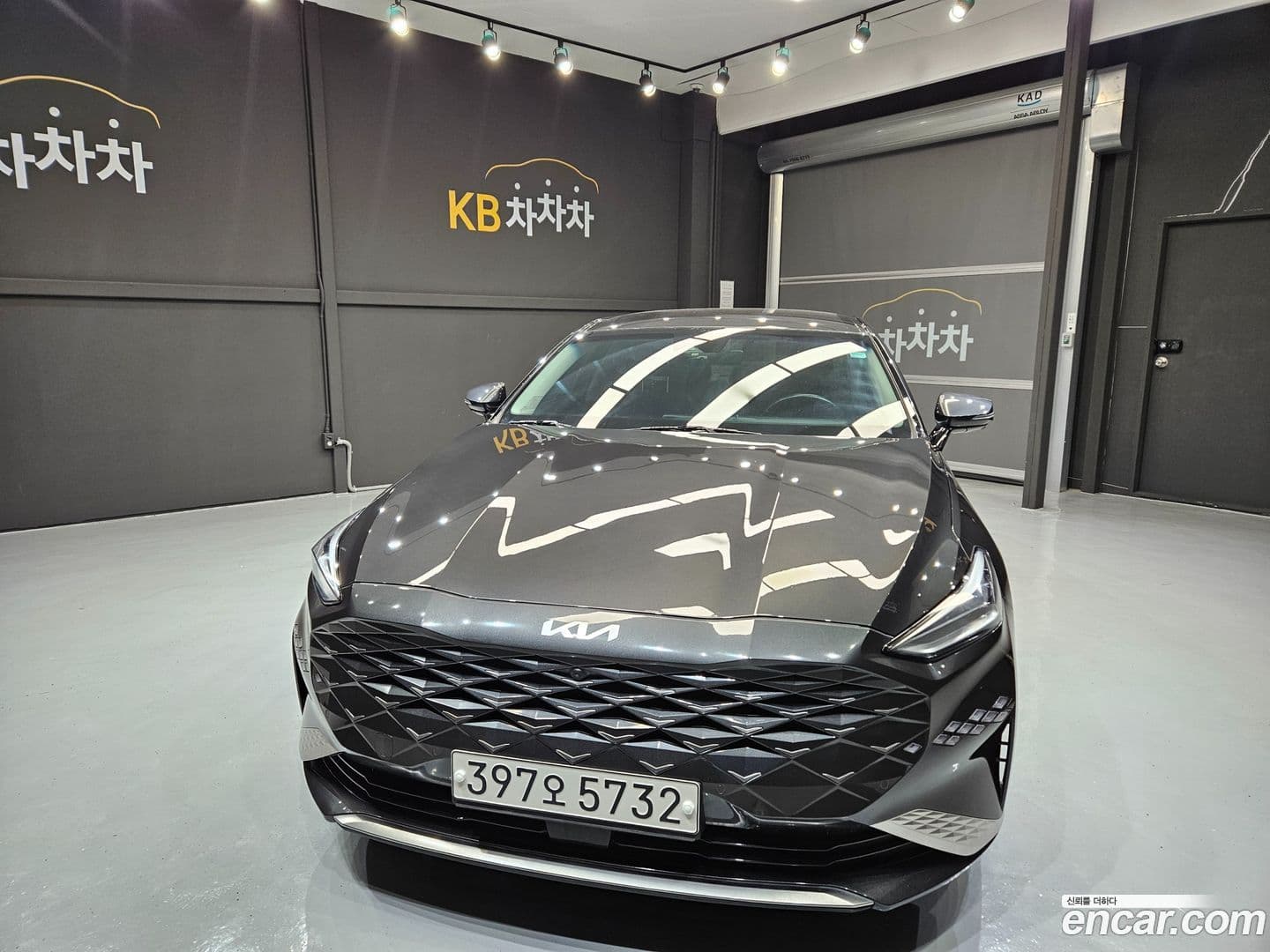 Main__Slider__Photo:K8 Kia 2022.2-0