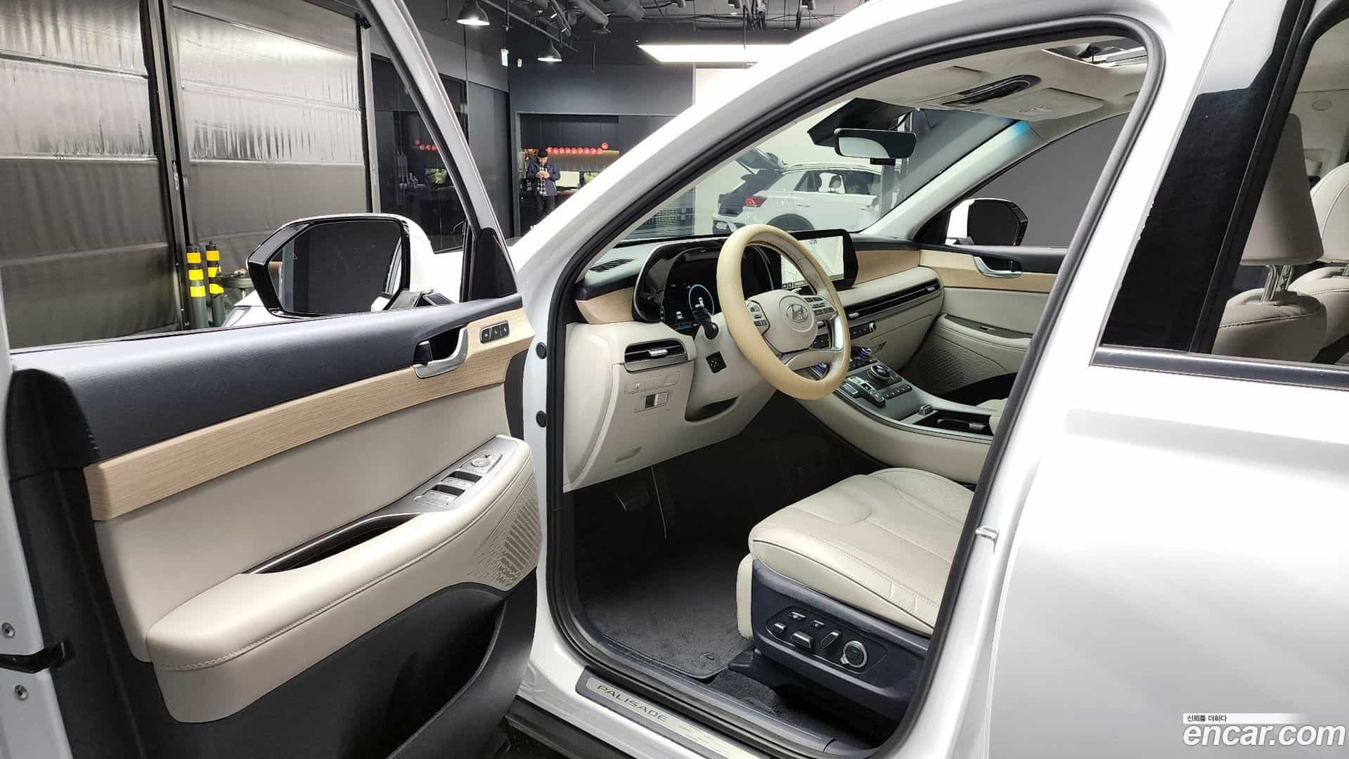 Palisade Hyundai 2023.2-INNER-010