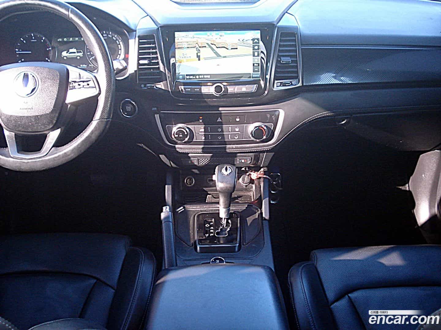 Rexton KG Mobility 2019.10-INNER-007