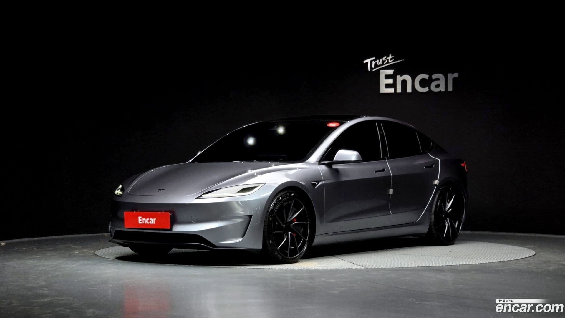 Main__Slider__Photo:Model 3 Tesla 2024.7-0
