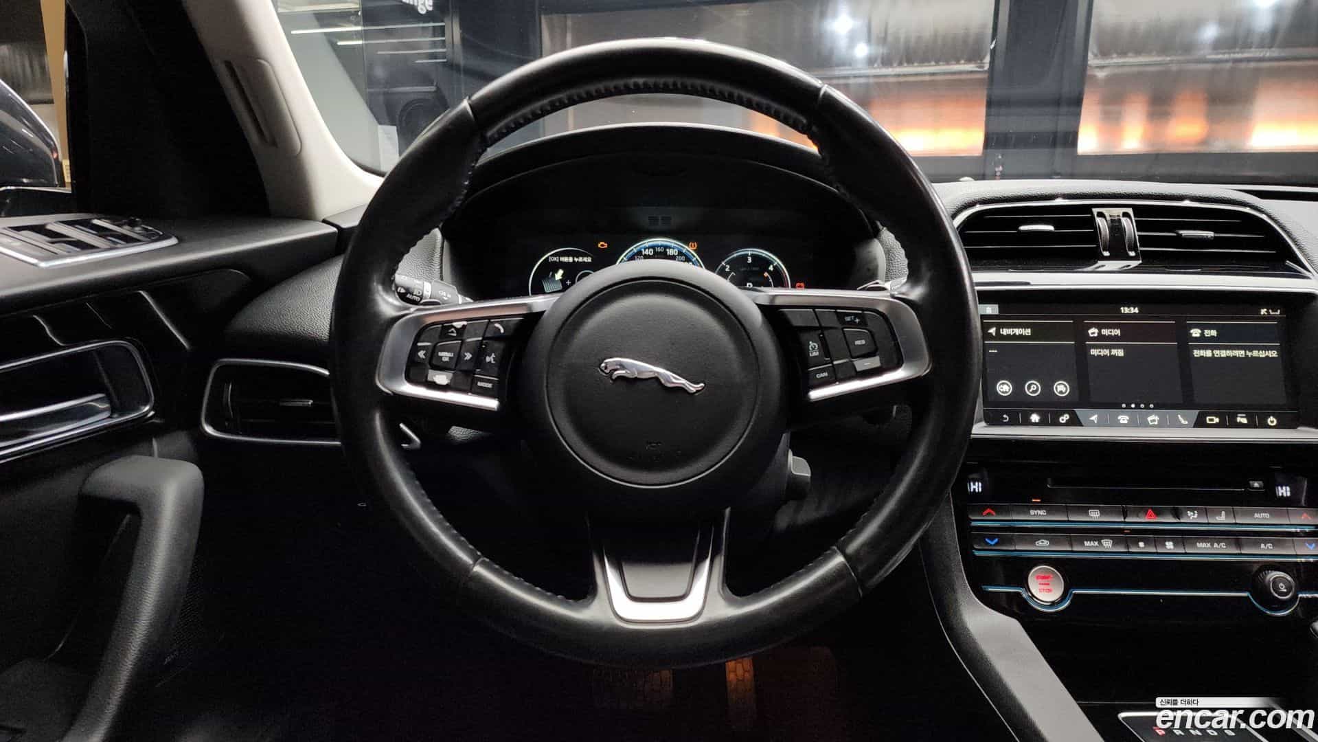 F-PACE Jaguar 2017.11-OPTION-017