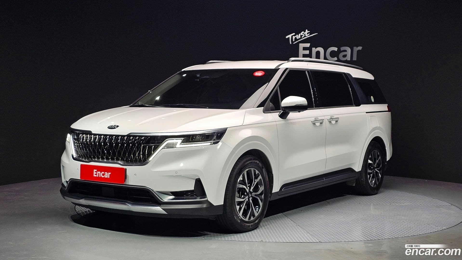 Main__Slider__Photo:Canival Kia 2021.0-0