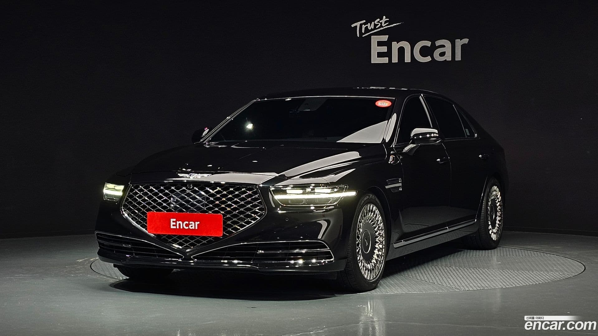 Main__Slider__Photo:G90 Genesis 2019.5-0
