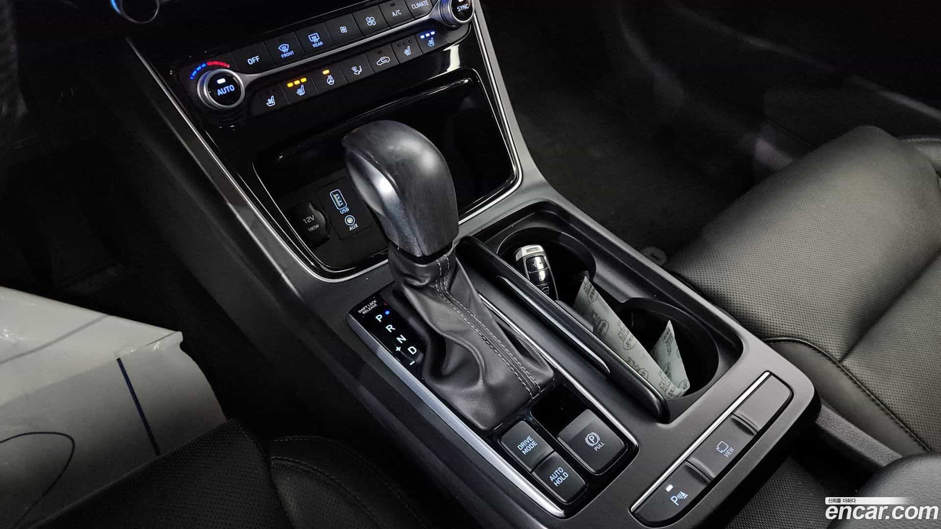 Grandeur Hyundai 2018.3-INNER-009