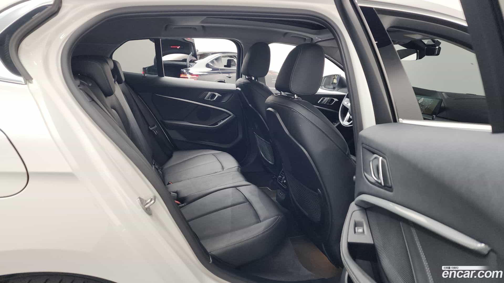 1-Series BMW 2022.6-OPTION-016