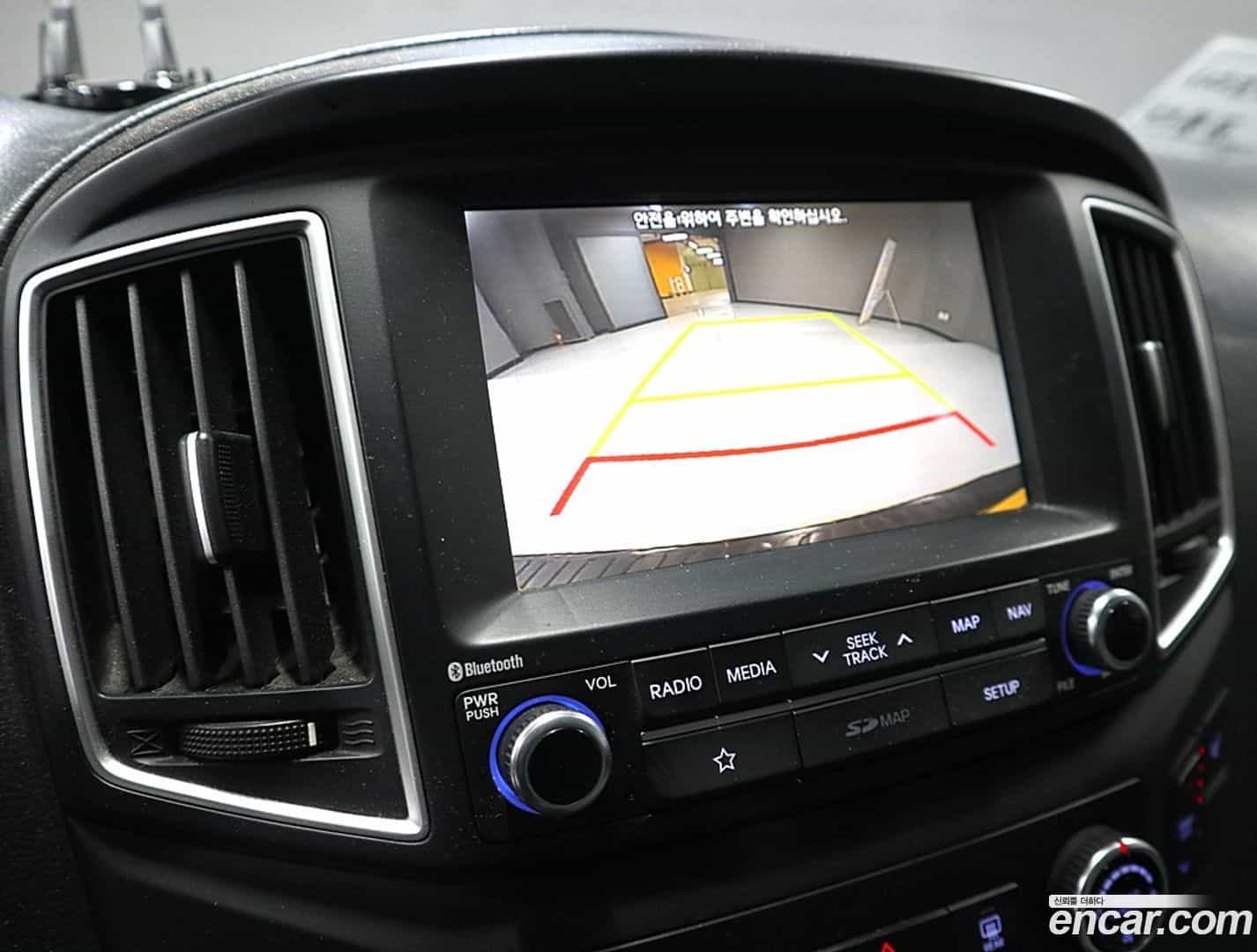 Starex Hyundai 2019.6-OPTION-016