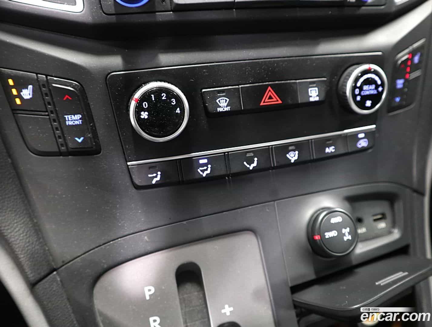 Starex Hyundai 2019.6-OPTION-017