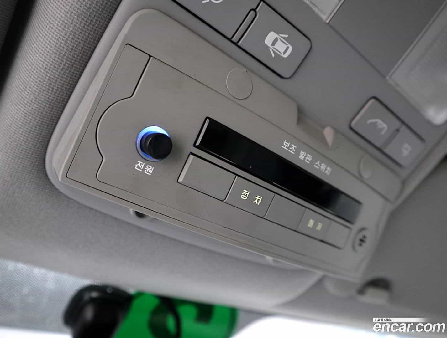 Starex Hyundai 2019.6-OPTION-019