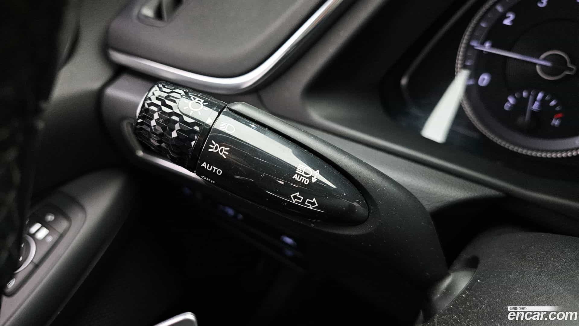 Sonata Hyundai 2020.6-OPTION-022