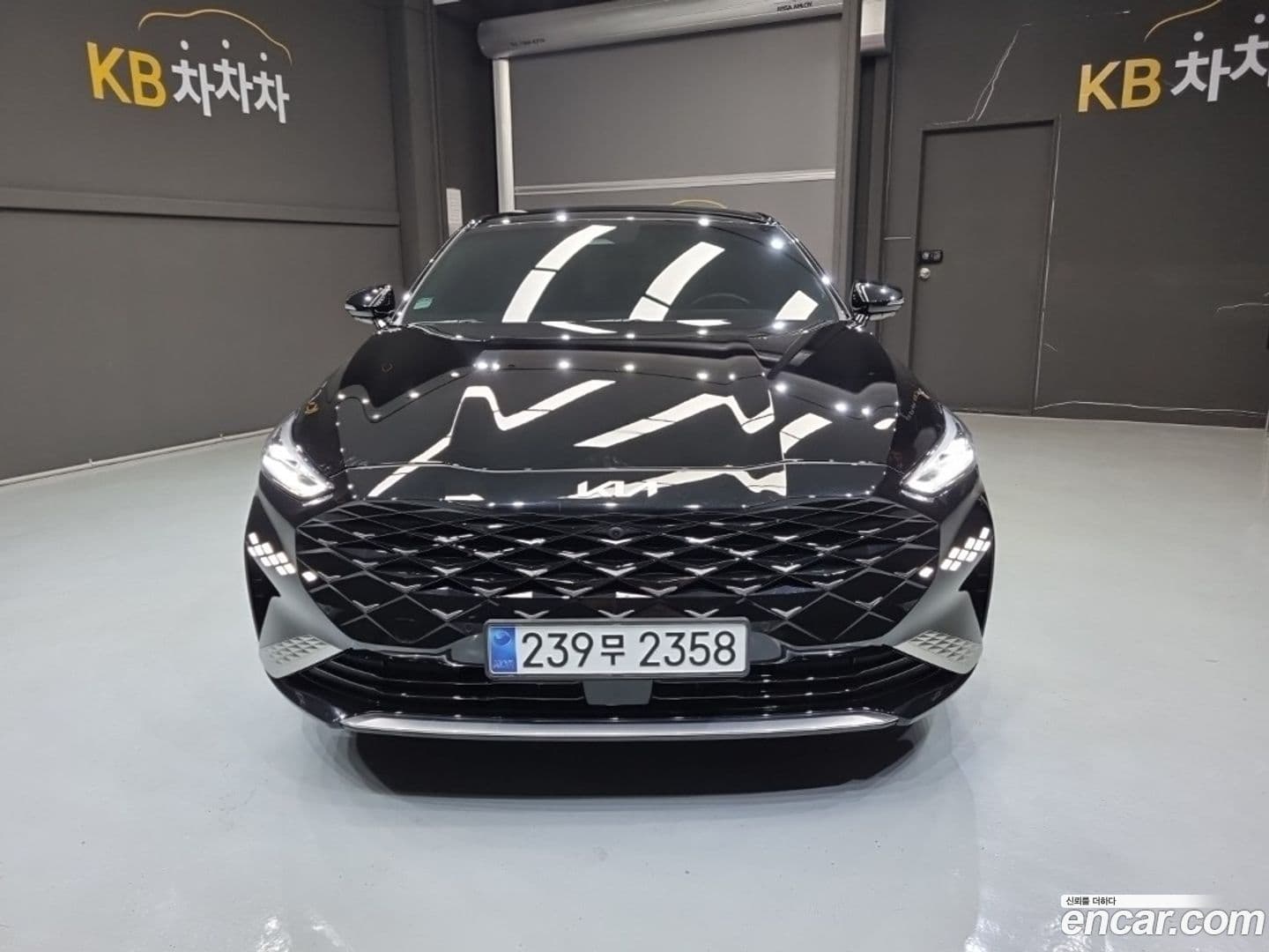 Main__Slider__Photo:K8 Kia 2024.0-0