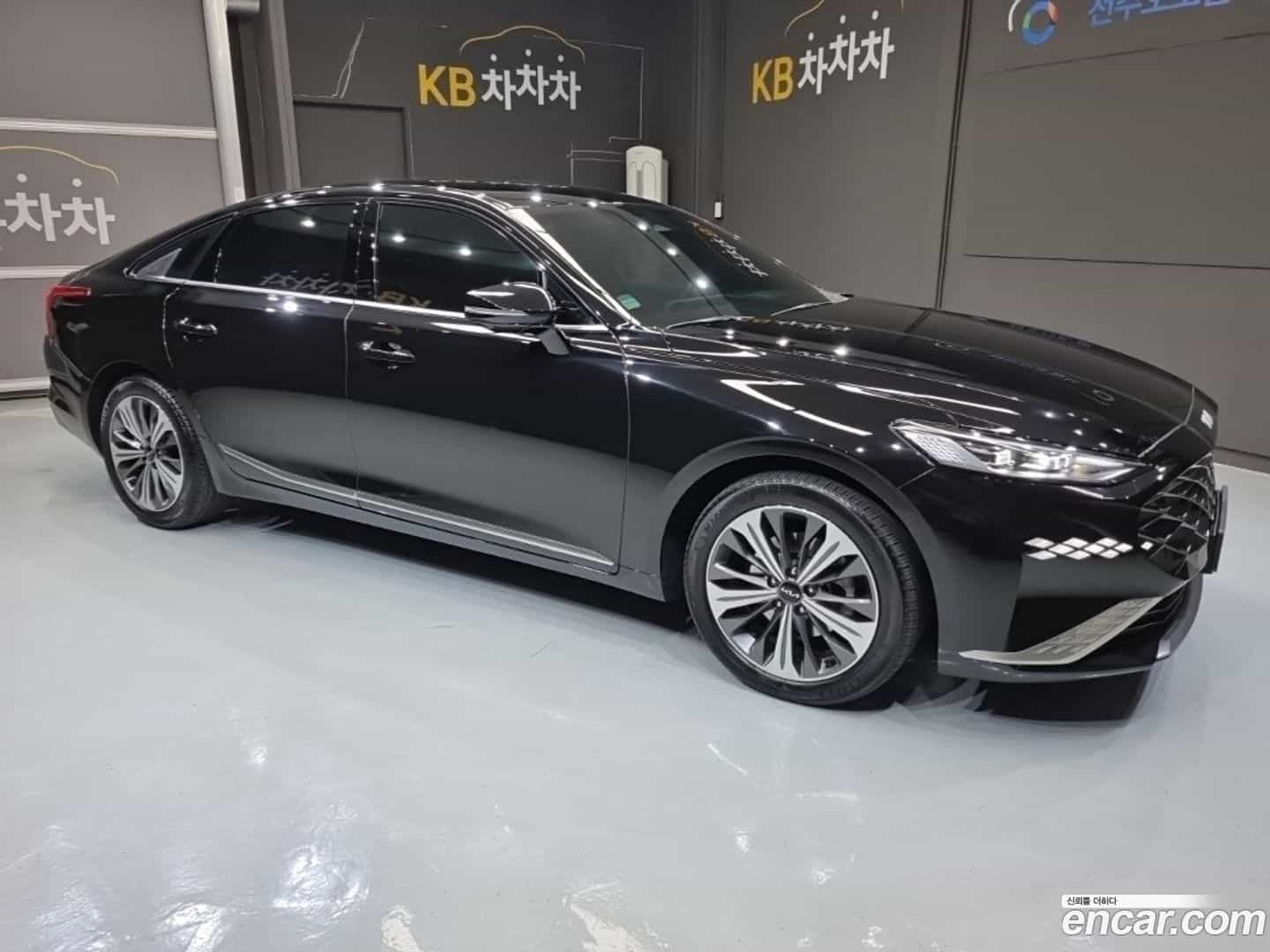 K8 Kia 2024.0-OUTER-003