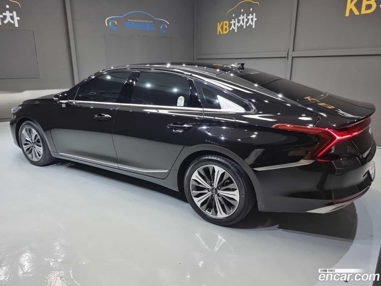 K8 Kia 2024.0-OUTER-004