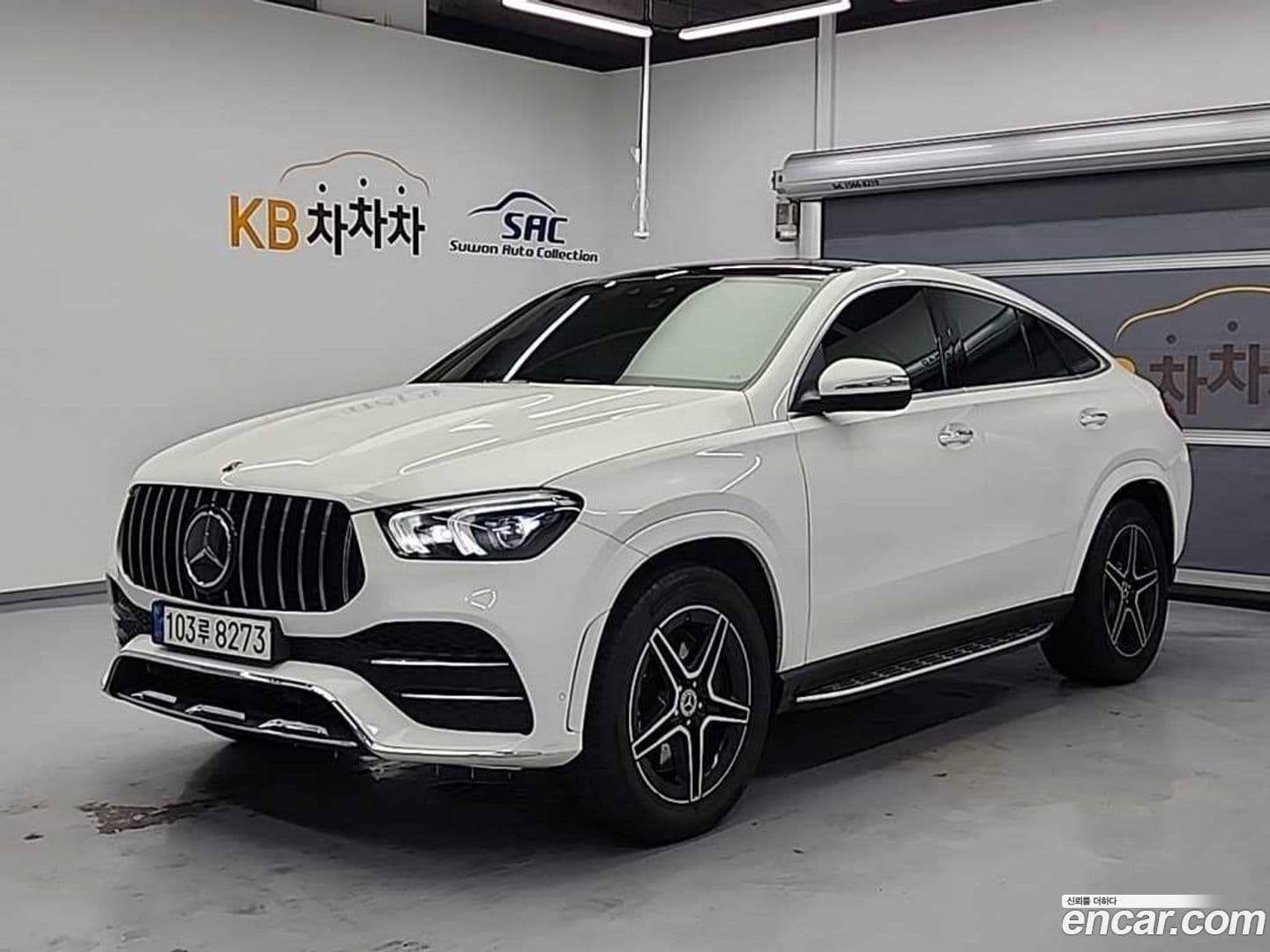 Main__Slider__Photo:GLE-Class Mercedes-Benz 2021.1-0