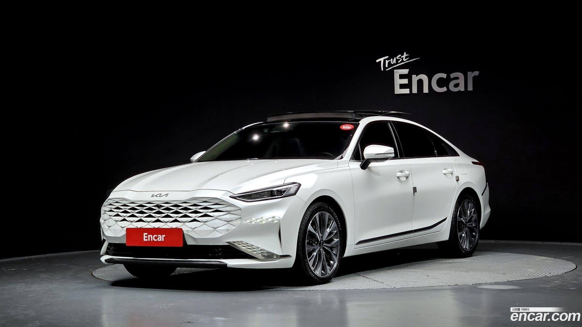 Main__Slider__Photo:K8 Kia 2021.9-0
